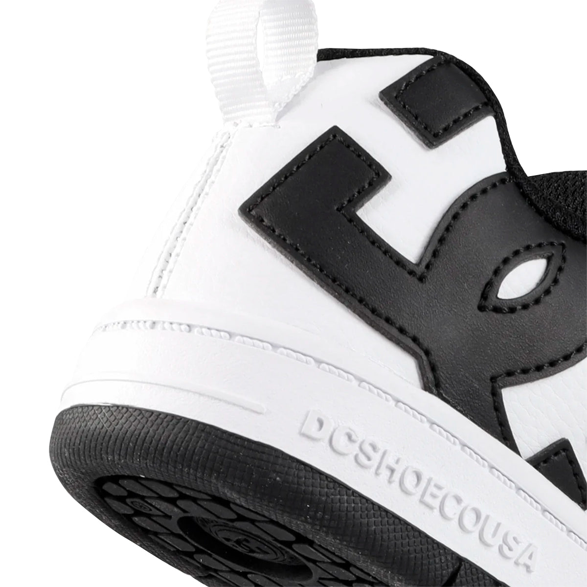 TENIS DC SHOES COURT GRAFFIK PARA NIÑO COLOR BLANCO