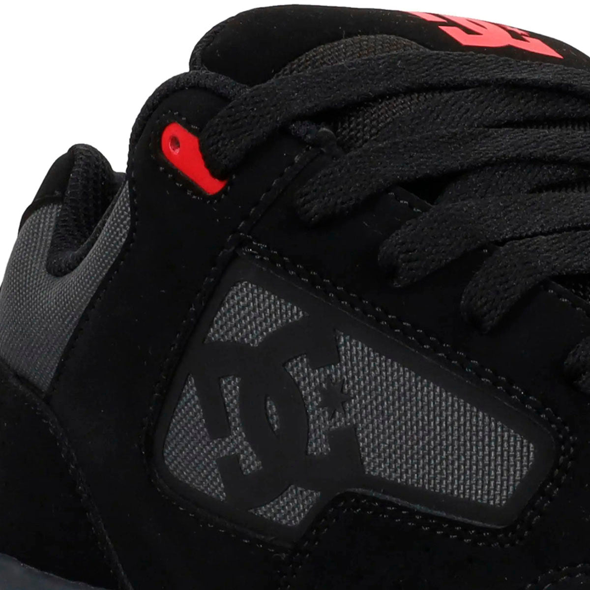 TENIS DC SHOES COILER PARA CABALLERO COLOR NEGRO GRIS ROJO